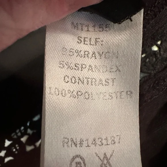 Blush Brand Button down dress tank top. Size medium - Picture 5 of 9